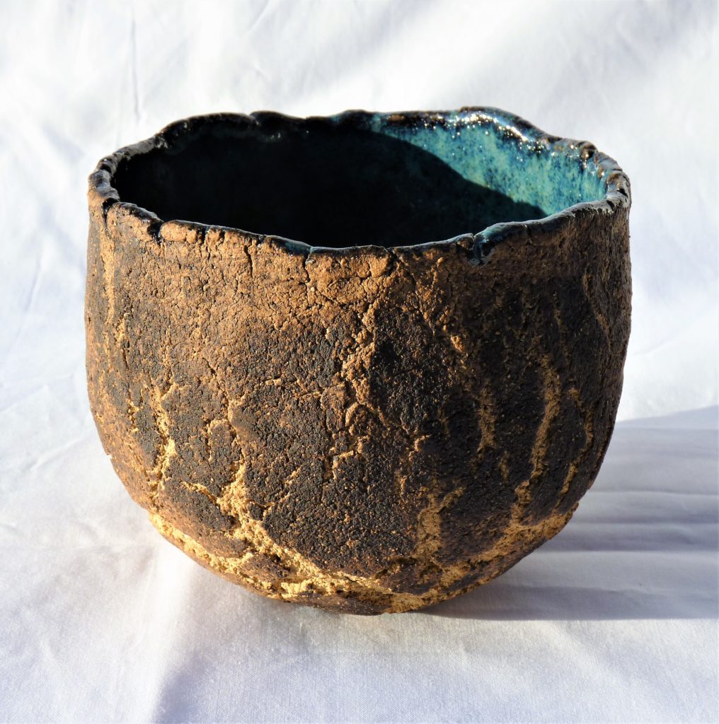 Grès roux, grès noir, émail turquoise Grès roux, grès noir, émail turquoise