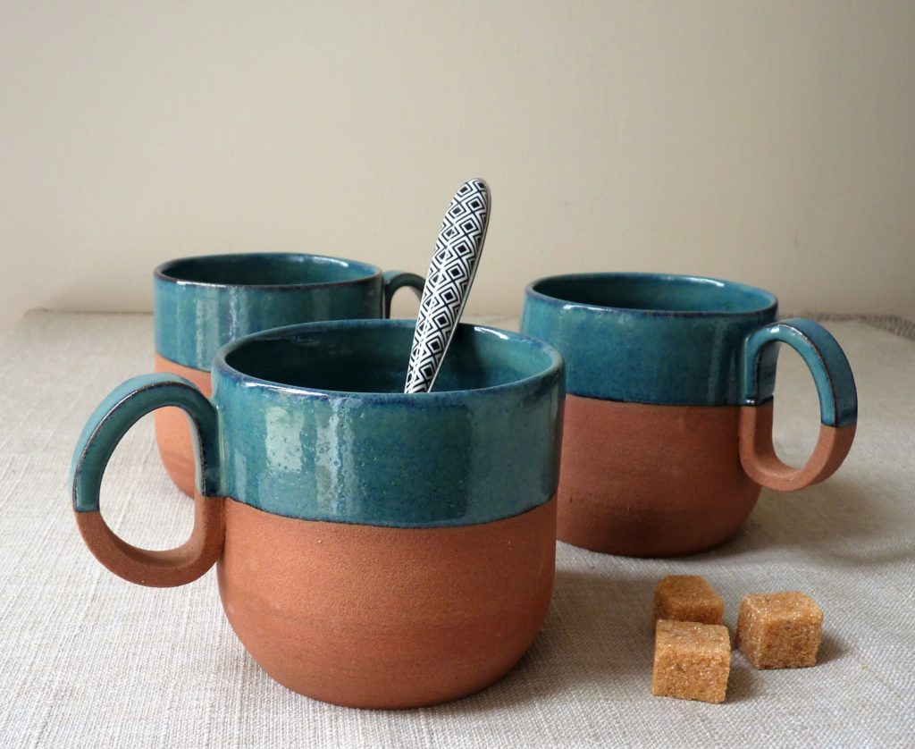 Grès roux, émail turquoise Grès roux, émail turquoise